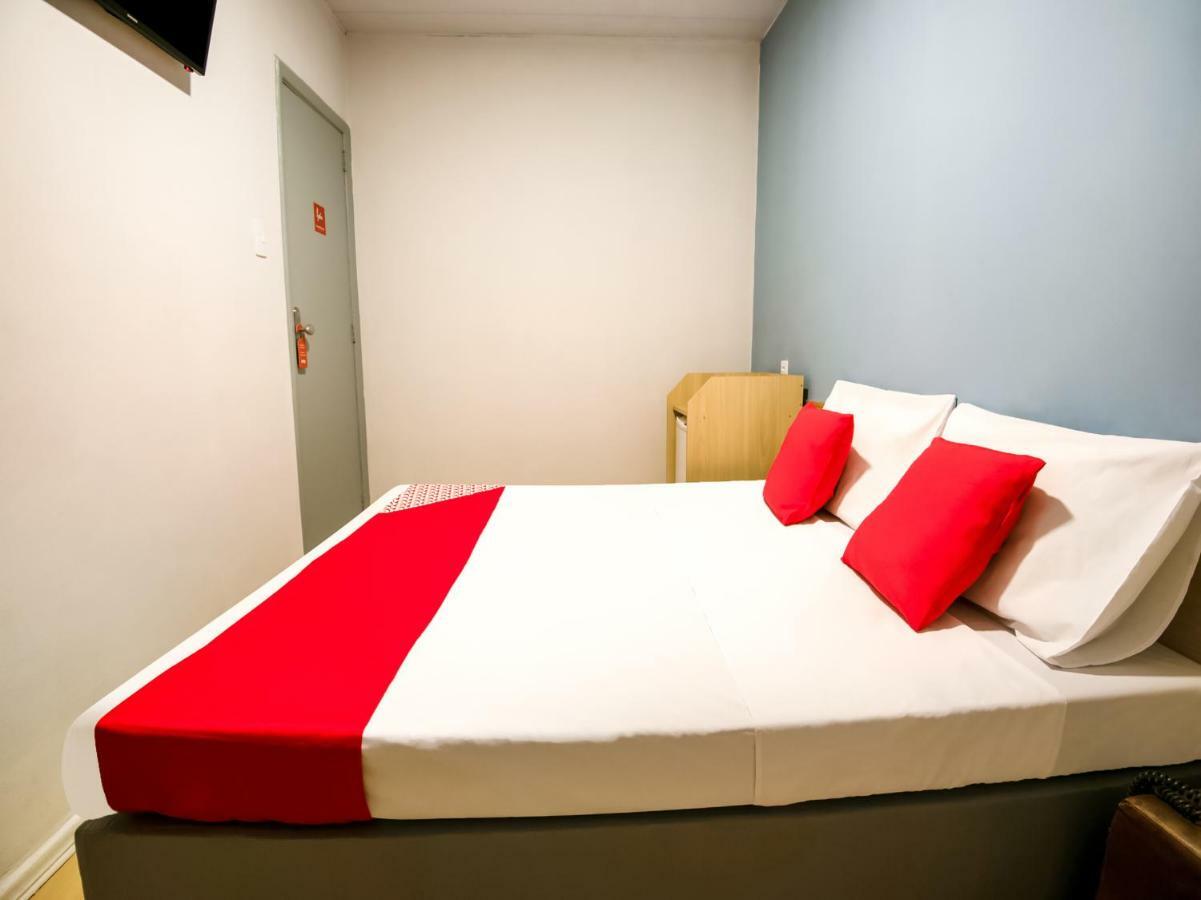 Oyo Girassol Carioca Hotel Рио де Жанейро Екстериор снимка