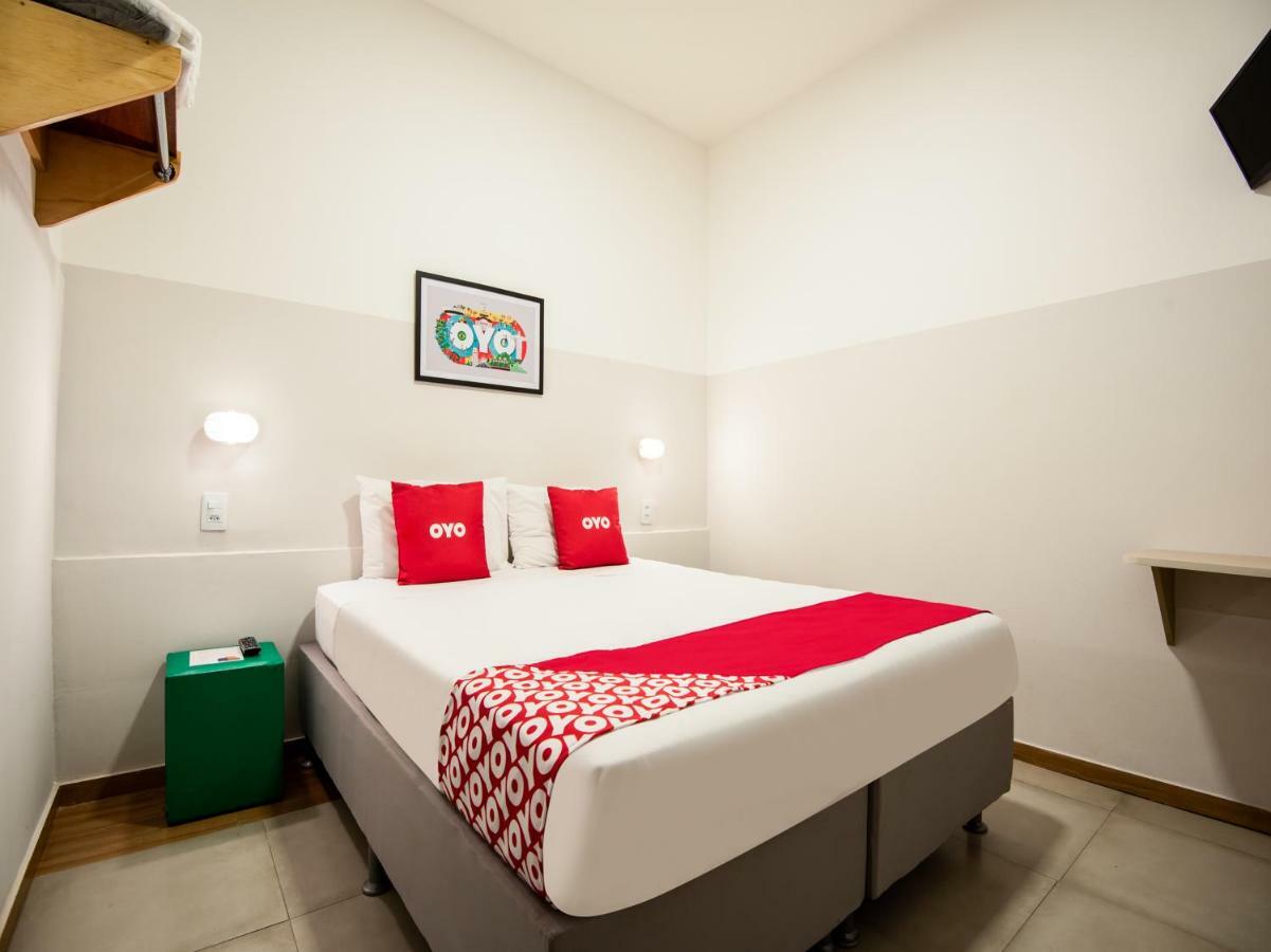 Oyo Girassol Carioca Hotel Рио де Жанейро Екстериор снимка